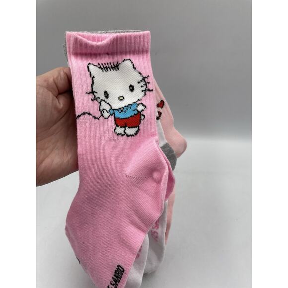 Hello Kitty 2025 Valentine’s Socks Womens 3 Pair Size 4-10 NEW With Tags - Picture 4 of 5
